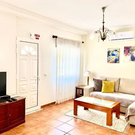 Casa Dos Montes 阿尔沃尔