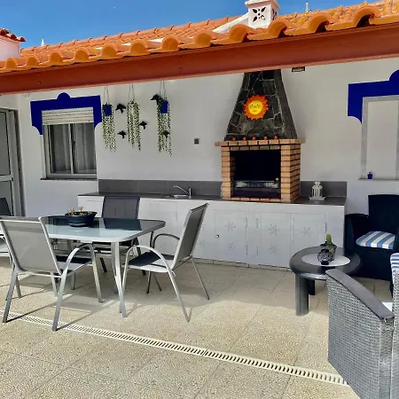 Casa Dos Montes * 阿尔沃尔