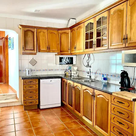 度假居 Casa Dos Montes *